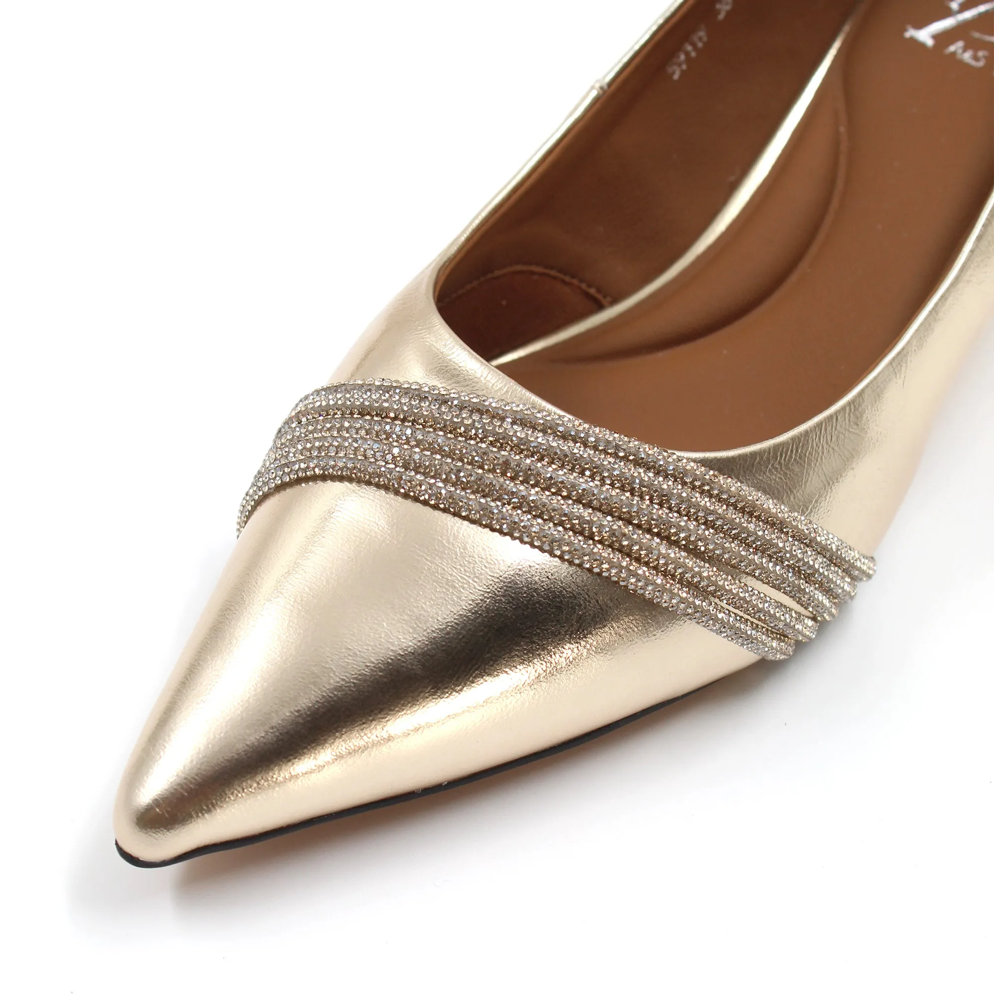 Rhinestone detail pointed toe kitten heels